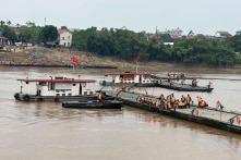 Phú Thọ: Chính thức bắc cầu phao thay thế tạm cầu Phong Châu