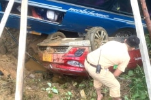 [VIDEO] Sạt lở vùi lấp nhiều nhà và xe ở Hà Giang