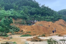 [VIDEO] 22 người chết do bão lũ, Yên Bái phải ban bố tình trạng khẩn cấp