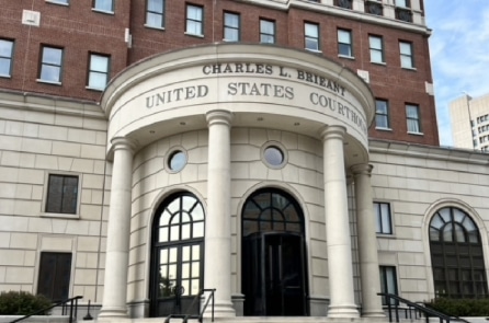 Người Hoa bị kết án tù tại Mỹ vì làm “đặc vụ” cho ĐCSTQ tấn công Pháp Luân Công