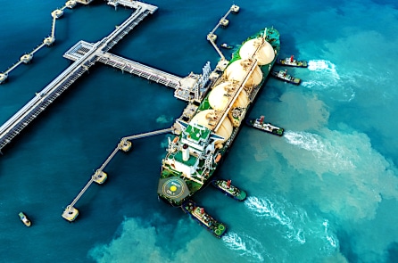 Donald Trump: EU hoặc tăng mua dầu khí Hoa Kỳ hoặc bị áp thuế toàn diện