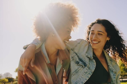 Bạn bè thường rạn nứt vì 4 kiểu đùa này