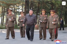 Lãnh đạo Triều Tiên Kim Jong Un gọi Hàn Quốc là quốc gia thù địch, xa lạ