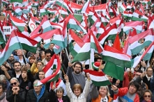 Hungary: Hàng nghìn người biểu tình yêu cầu chấm dứt ‘tuyên truyền’ nhà nước