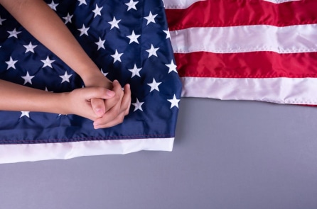 Nghiên cứu: Hàng triệu người Mỹ theo đạo Thiên Chúa không có ý định đi bầu cử