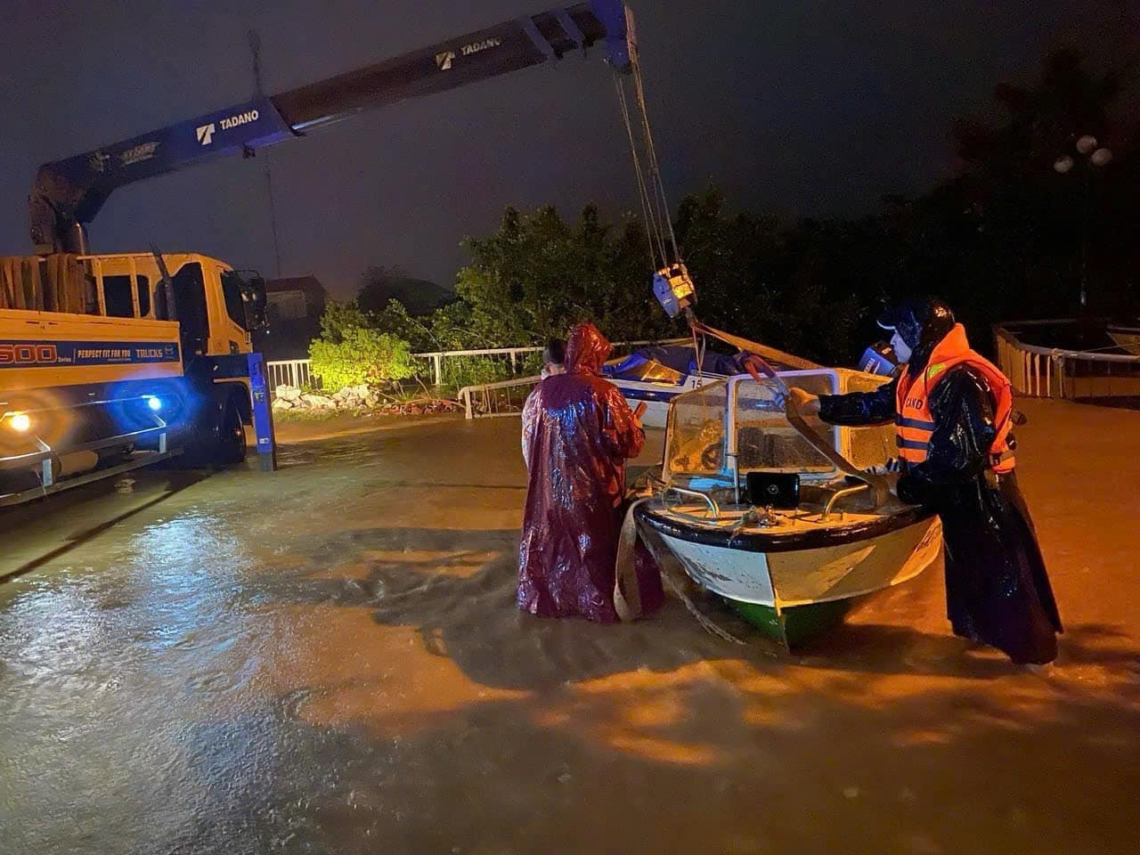 hang nghin nguoi dan o quang binh va quang tri phai so tan do lu len cao4