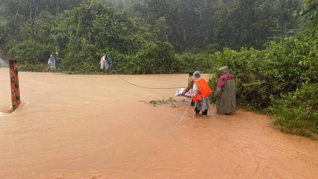 quang binh nuoc lu rut cham hon 32 000 nha dan van bi ngap21