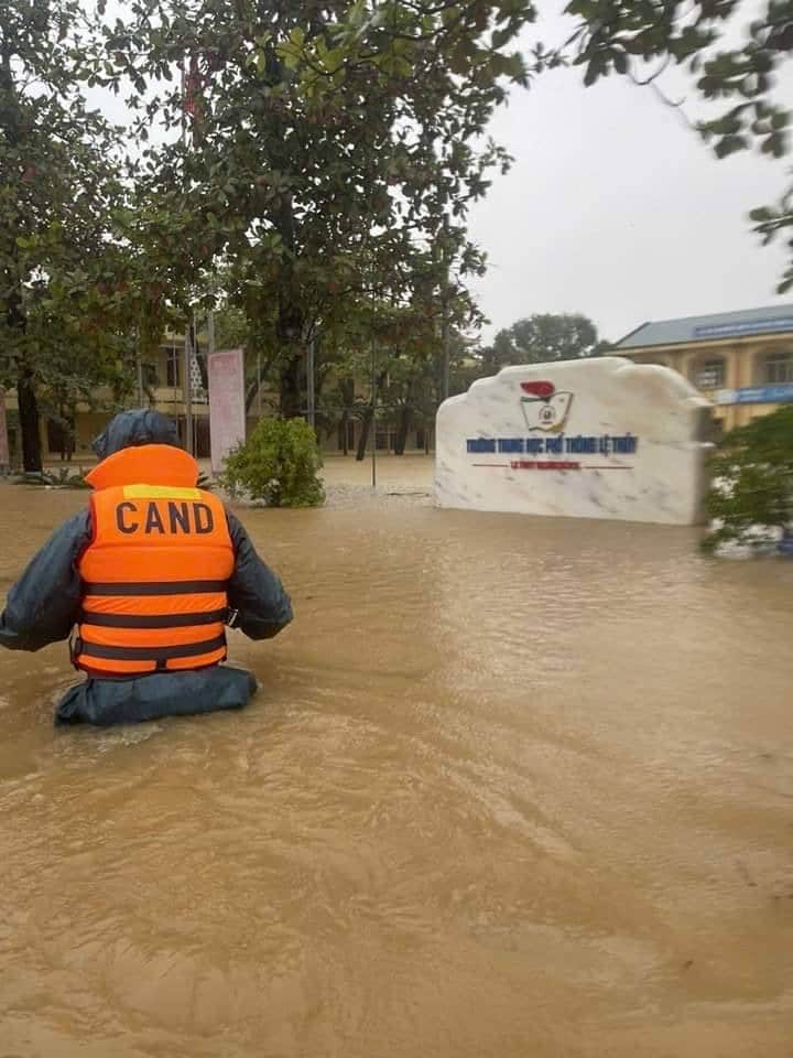 quang binh nuoc lu rut cham hon 32 000 nha dan van bi ngap43