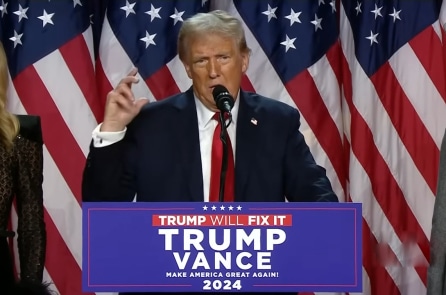 Ông Trump kiện New York Times, CBS, đòi bồi thường 10 tỷ USD