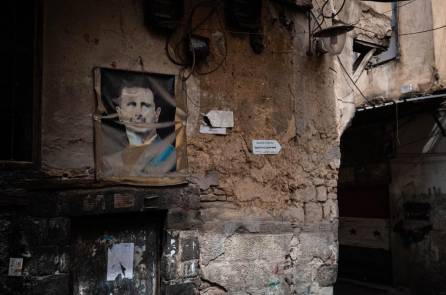 Hố chôn tập thể cách Damascus, Syria 40 km chứa ít nhất 100.000 thi thể?