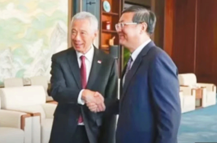 Ông Lý Hiển Long làm rộ lên tin đồn người kế nhiệm ông Tập Cận Bình lộ diện