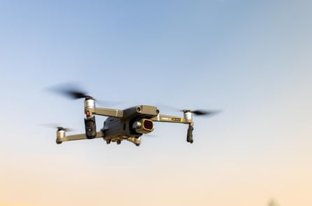 FCC Mỹ đề xuất siết nhập khẩu UAV quân sự nước ngoài