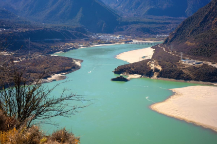 ĐCSTQ xây “siêu đập” ở Tây Tạng, Ấn Độ lo ngại cuộc chiến tranh giành nguồn nước