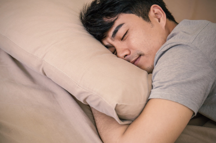 Chảy dãi, ngáy ngủ, ác mộng: Cách cải thiện các rối loạn giấc ngủ thường gặp