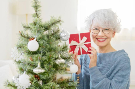 Sự ra đi của nữ sĩ Quỳnh Dao khiến ta suy nghĩ sâu sắc về tuổi già