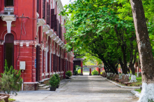 Lịch sử trường Quốc Học Huế