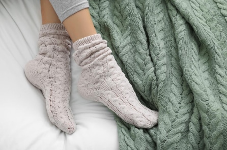 Mang tất có thể giúp dễ đi vào giấc ngủ hơn – Đây là lý do