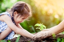 Làm thế nào để nâng cao lòng lương thiện và khả năng giao tiếp của trẻ?
