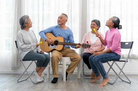 Ca hát hỗ trợ điều trị bệnh hô hấp, Parkinson và cải thiện tâm trạng