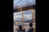 Tàu hải quân Mexico đâm vào cầu Brooklyn ở New York, 2 người thiệt mạng