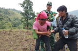 Bé gái 7 tuổi được tìm thấy sau đi lạc 2 ngày trong rừng sâu