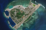 Máy bay ném bom tiên tiến nhất của ĐCSTQ xuất hiện trên đảo tranh chấp ở Biển Đông – Reuters