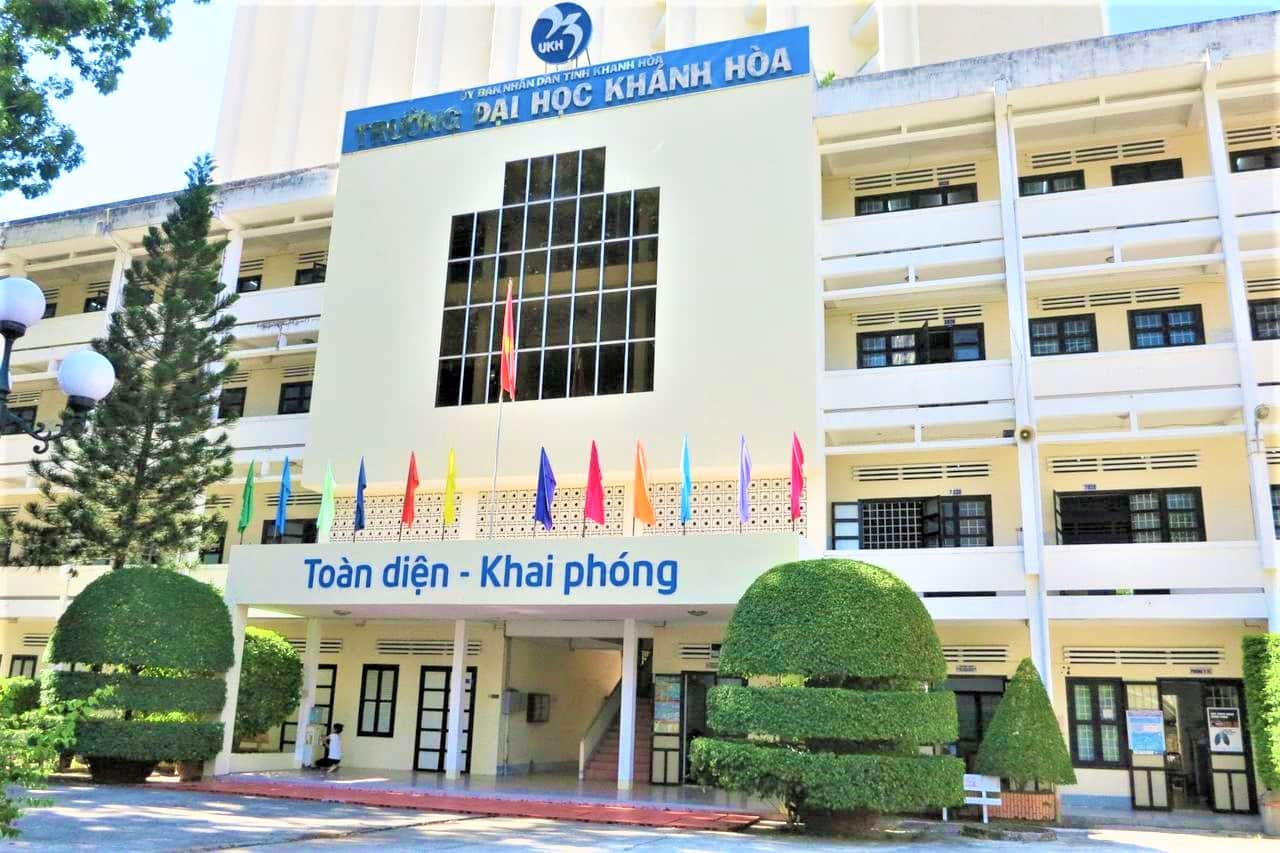 khanh hoa de xuat chi 264 ty dong ho tro sinh vien su pham