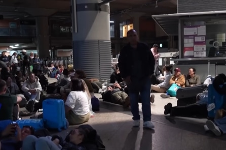 Mất điện diện rộng ở châu Âu: Nguy cơ dùng linh kiện năng lượng ‘made in China’