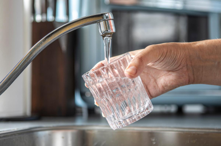 Florida là tiểu bang thứ 2 của Hoa Kỳ cấm thêm florua vào hệ thống nước sinh hoạt