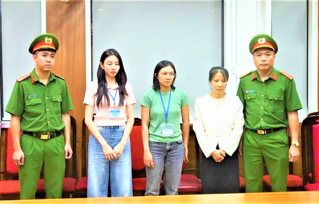 vu keo kera hoa hau nguyen thuc thuy tien bi khoi to bat tam giam