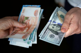 Mỹ: Đồng Rúp Nga là đồng tiền hiệu năng nhất thế giới năm nay