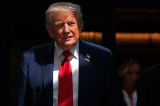 Tổng thống Donald Trump nói mọi người nên ngay lập tức di tản khỏi Tehran