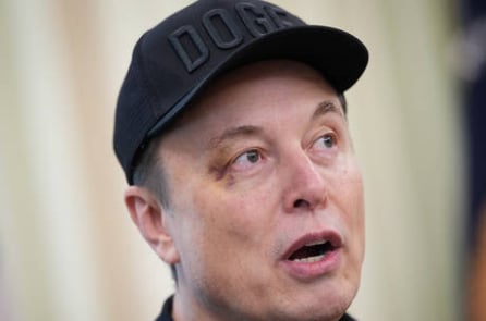 Tỷ phú Elon Musk kêu gọi giải tán quốc hội Anh