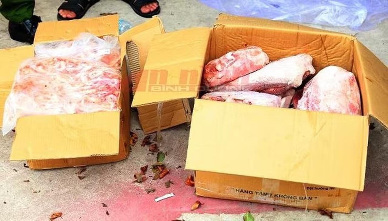 binh duong phat hien hang chuc tan thit xuc xich ban ban cho nha hang bep an cong nghiep