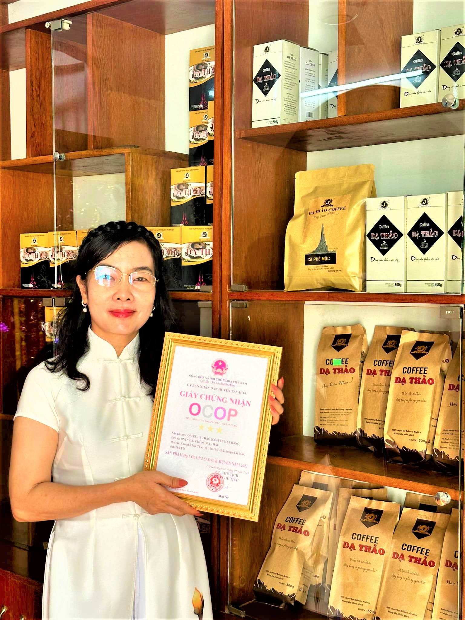 ca phe da thao ban hon 17 tan hang gia tung dat chung nhan ocop 3 sao 2