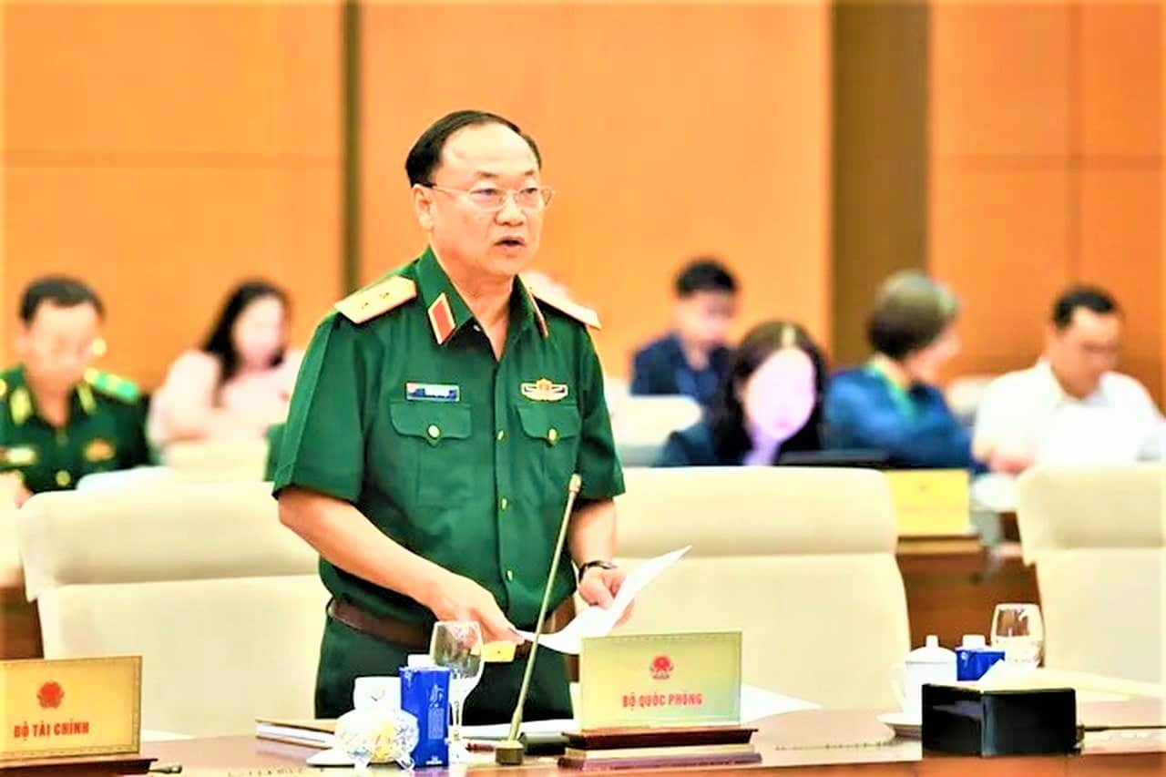 chinh phu de xuat bo chuc danh chi huy truong chinh uy bo doi bien phong cap tinh