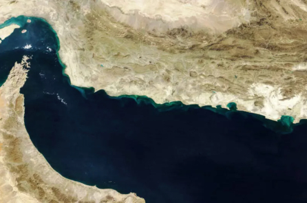 Tehran chặn eo biển Hozmuz, chuyên gia:  Trung Quốc sẽ chịu tổn thất đầu tiên