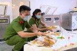 1,2 tấn gà không rõ nguồn gốc tại cơ sở bán gà ủ muối ở Đồng Nai