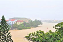 Mưa lũ miền Trung: 4 người tử vong, 4 người mất tích