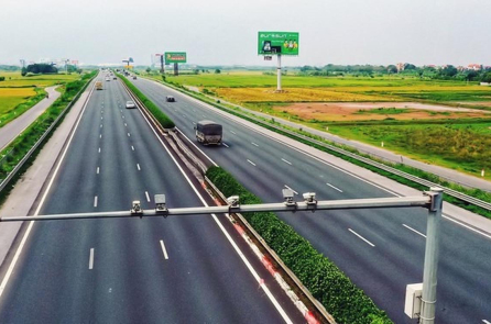 13 đoạn tuyến cao tốc Bắc – Nam bắt đầu thu phí từ năm 2026