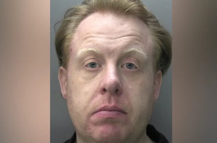 Một ngưới đứng đầu LGBT ở Anh lãnh án 30 năm tù vì tội hiếp dâm bé trai 12 tuổi