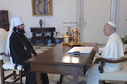 Giáo hoàng Công giáo Leo XIV gặp mặt Tổng giám mục Nga Anthony tại Vatican