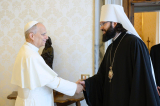 Giáo hoàng Công giáo Leo XIV gặp mặt Tổng giám mục Nga Anthony tại Vatican