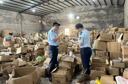 Kho hàng nhập lậu 12 triệu nhân dân tệ của người Trung Quốc đặt tại Quảng Ninh