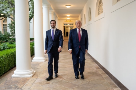 Ông Trump bổ nhiệm ông Vance phụ trách điều tra gian lận tại các bang