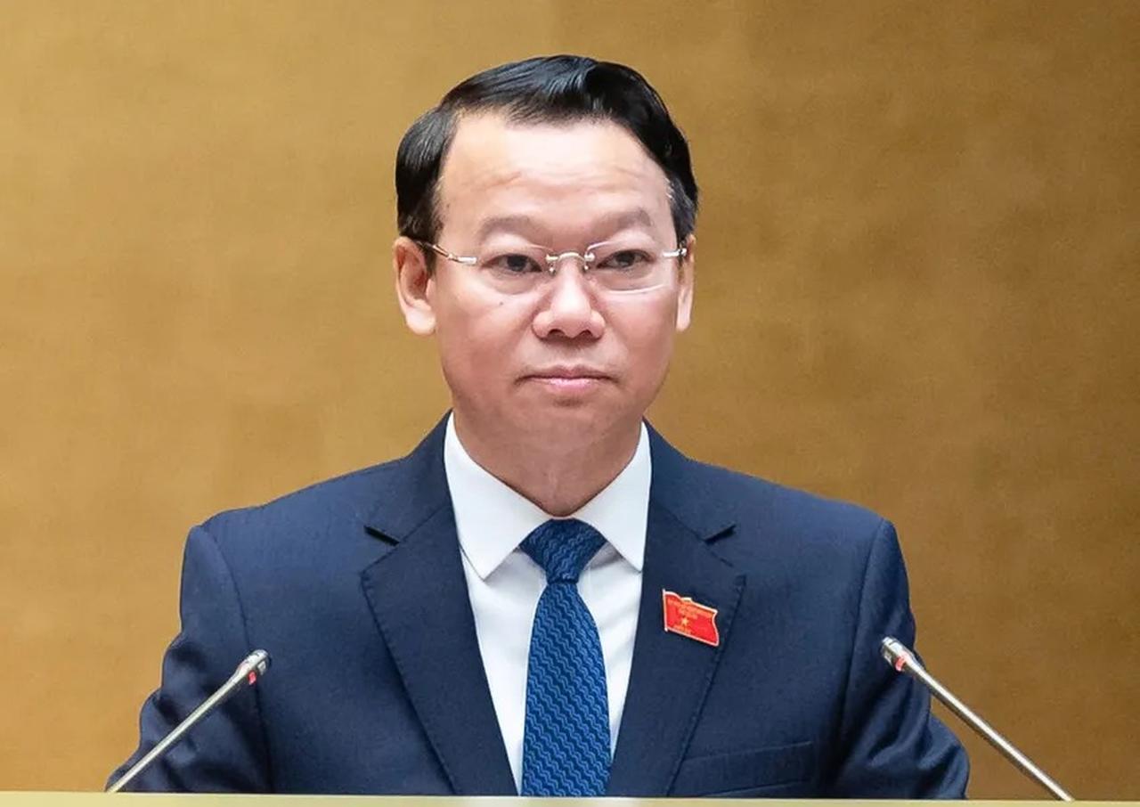 bo truong nong nghiep va moi truong bi tam dinh chi chuc vu