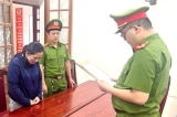 Cựu cán bộ y tế ở Sơn La bị bắt vì lừa đảo hơn 2 tỷ đồng tiền vắc-xin