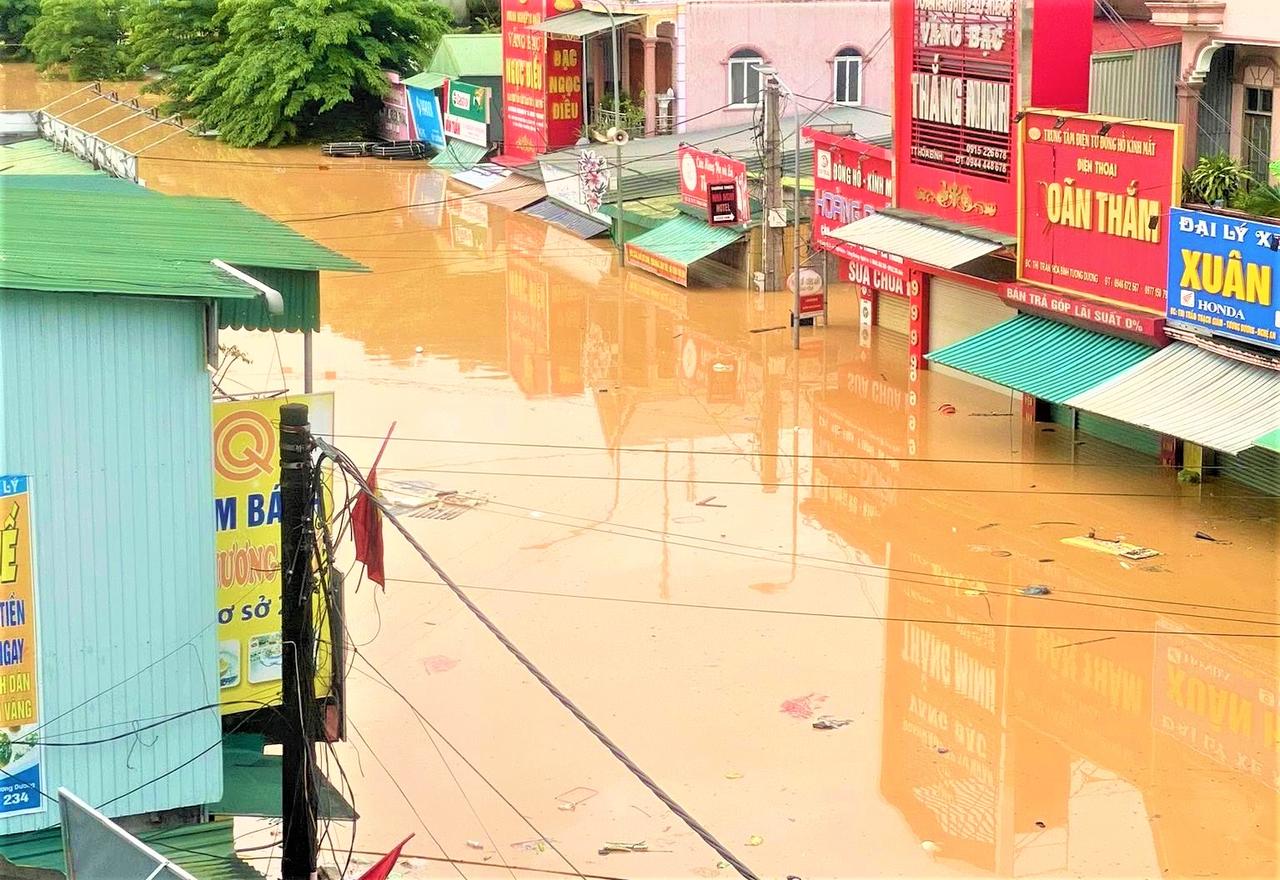 mua lu gay ngap nang o nghe an hang tram ho dan so tan trong dem