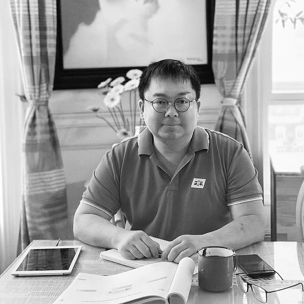 ong hoang nam tien nguyen chu tich fpt software qua doi vi dot quy