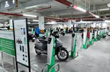 Lo lắng hạ tầng điện Hà Nội không đủ đáp ứng “nhu cầu sạc” của xe điện theo tiến độ